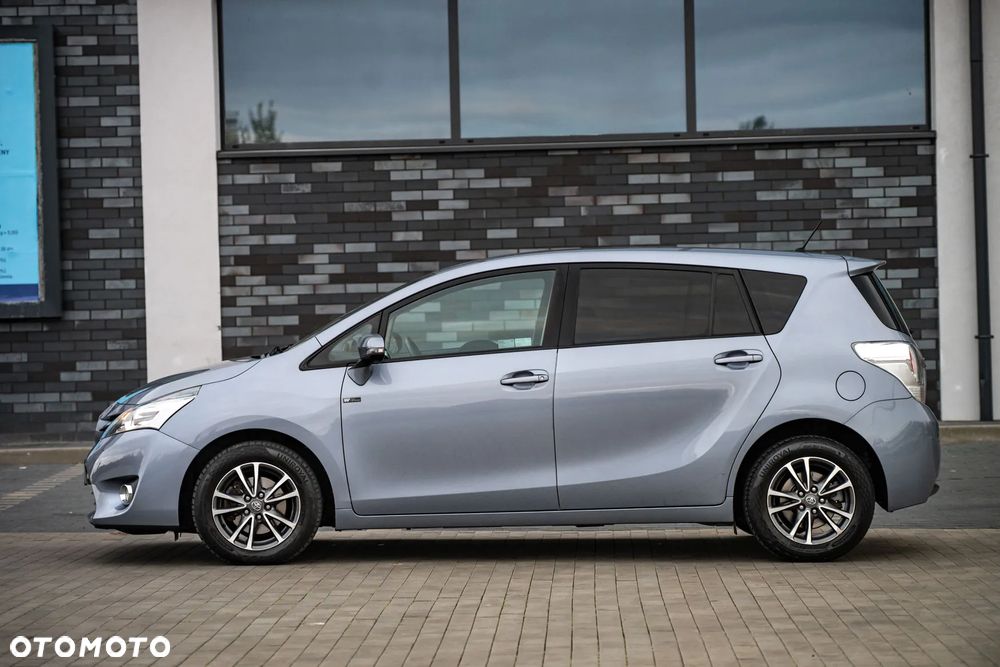Toyota Verso - 8