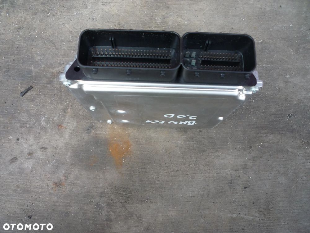 BMW E61 2.0D STEROWNIK SILNIKA DDE7799855 0281012754 - 4