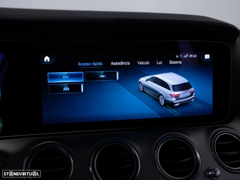 Mercedes-Benz E 300 de 9G-TRONIC - 33