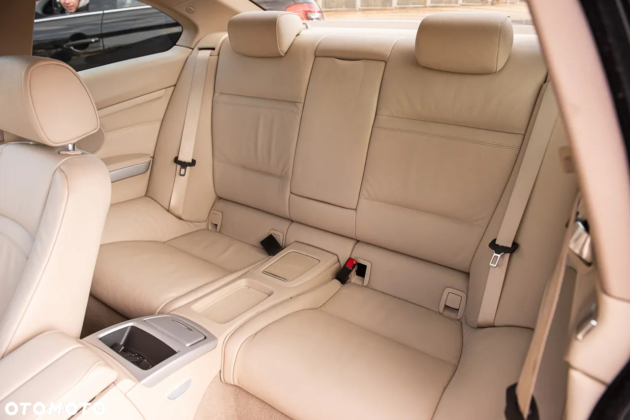 BMW Seria 3 320i Coupe Edition Exclusive - 20