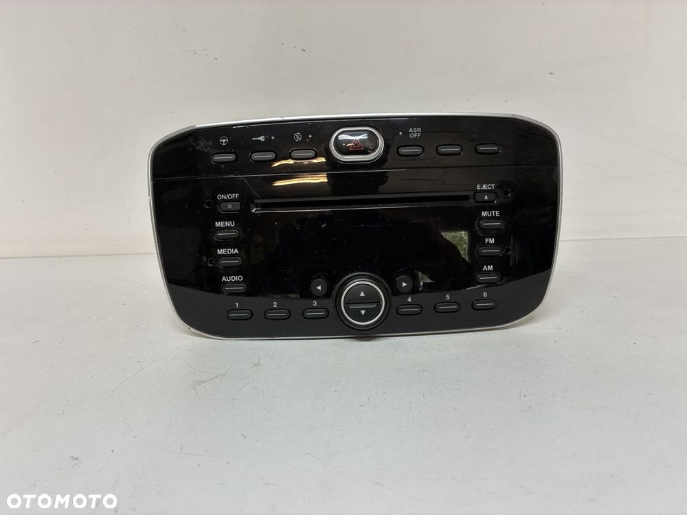 FIAT GRANDE PUNTO EVO RADIO SAMOCHODOWE 7355014090 PANEL ŚRODKOWY KOMPLET - 1