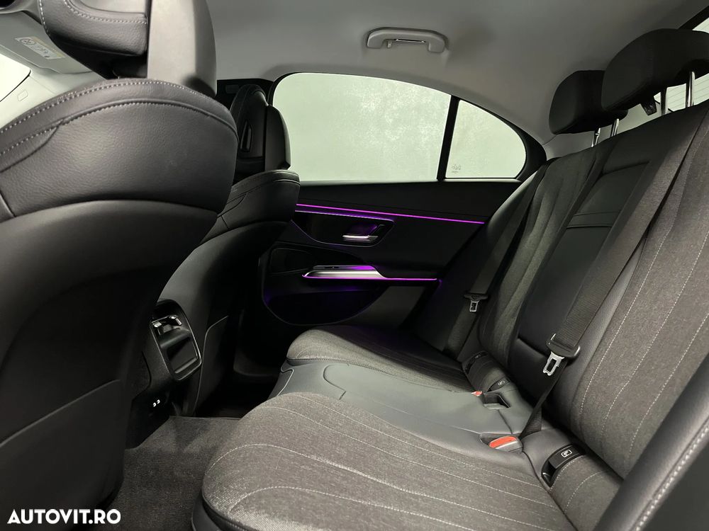 Mercedes-Benz E 220 d MHEV - 14
