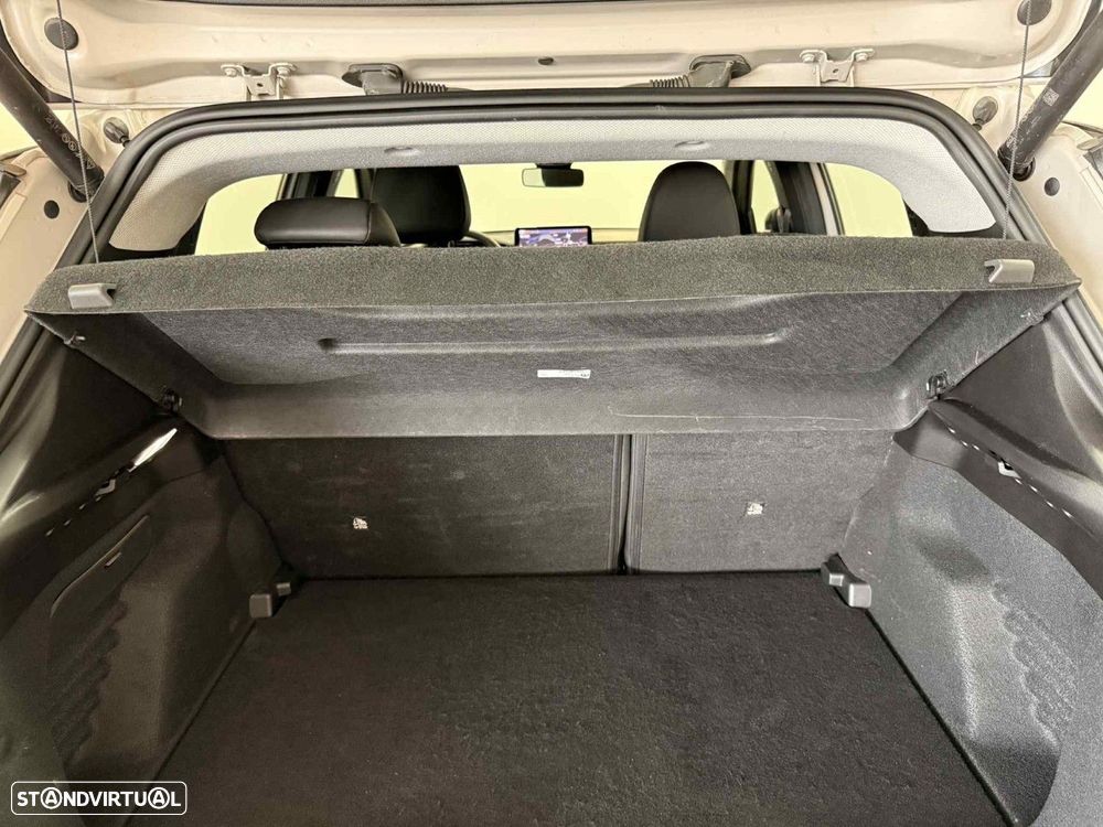 Jeep Avenger 1.2 GSE T3 Altitude - 24