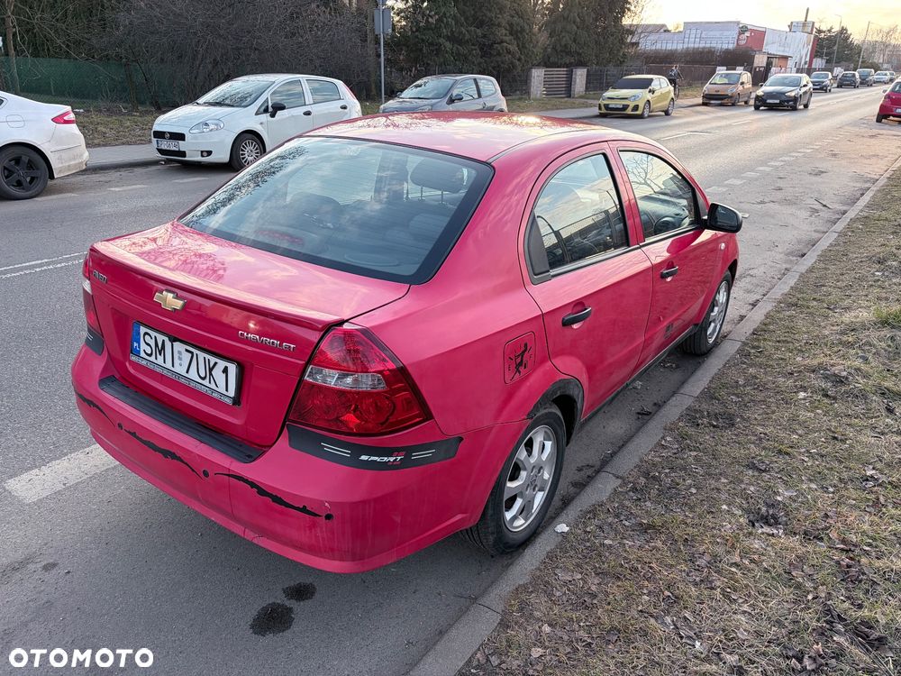 Chevrolet Aveo - 5