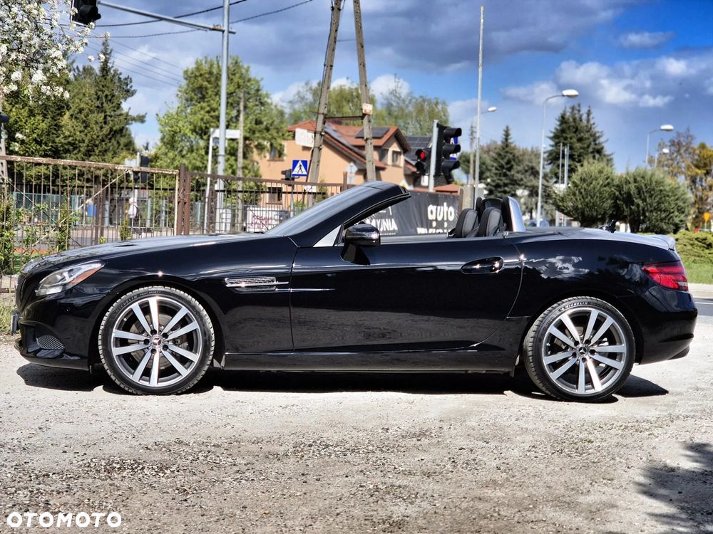Mercedes-Benz SLC 300 9G-TRONIC - 5