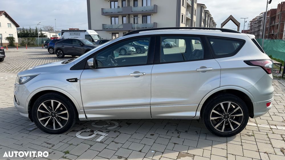 Ford Kuga - 5