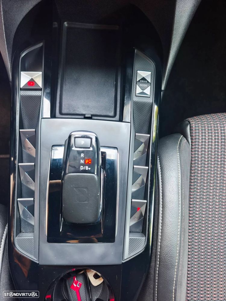 DS DS3 Crossback E-Tense Performance Line - 17