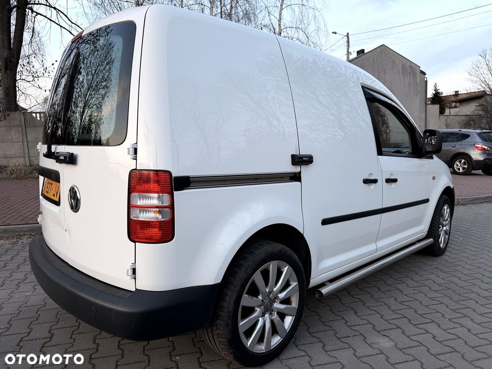 Volkswagen Caddy - 9
