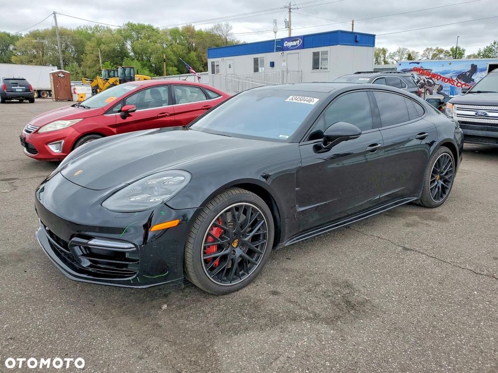 Porsche Panamera - 3