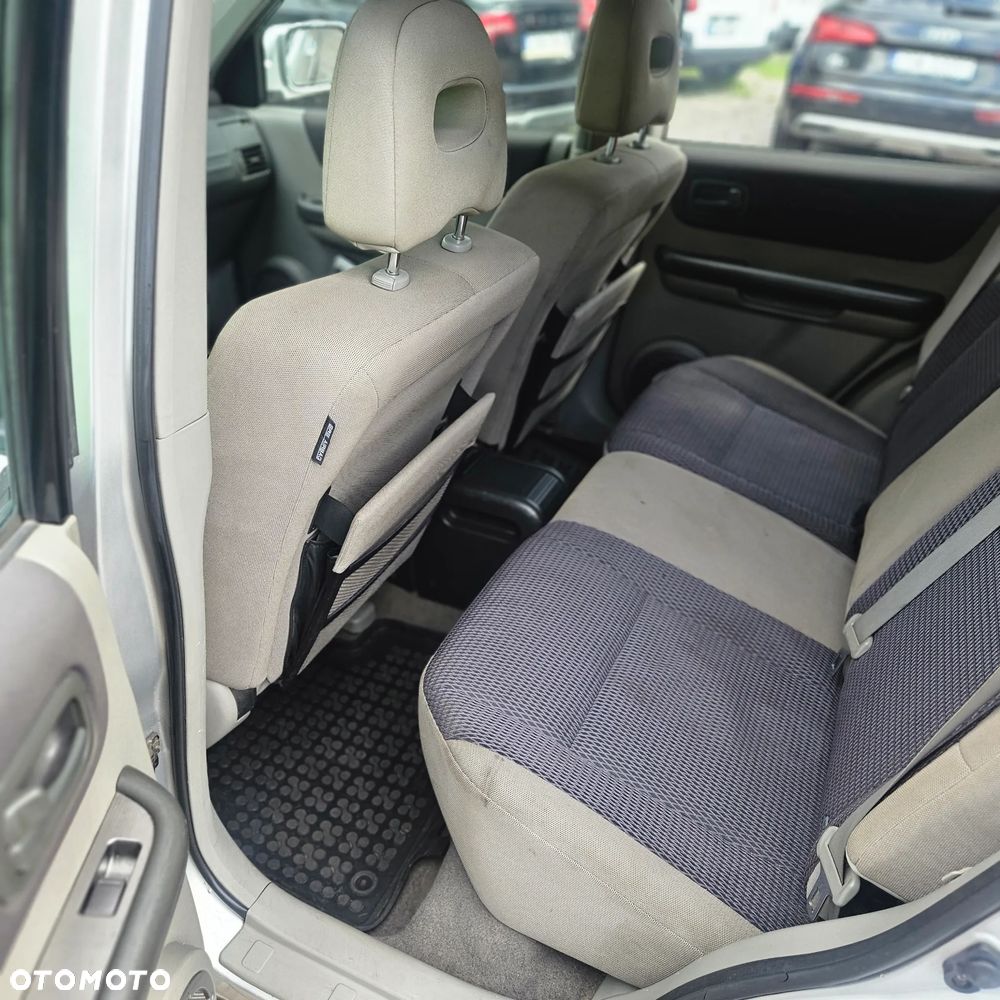 Nissan X-Trail 2.2 dCi Elegance - 16