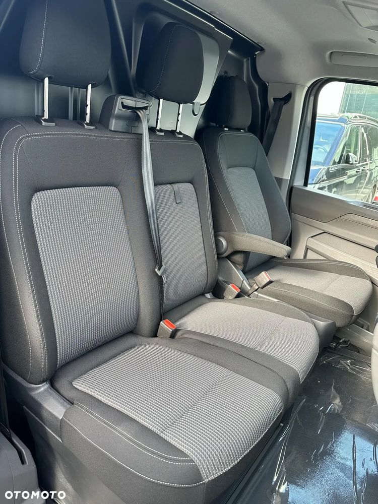 Volkswagen Transporter T7 - 12