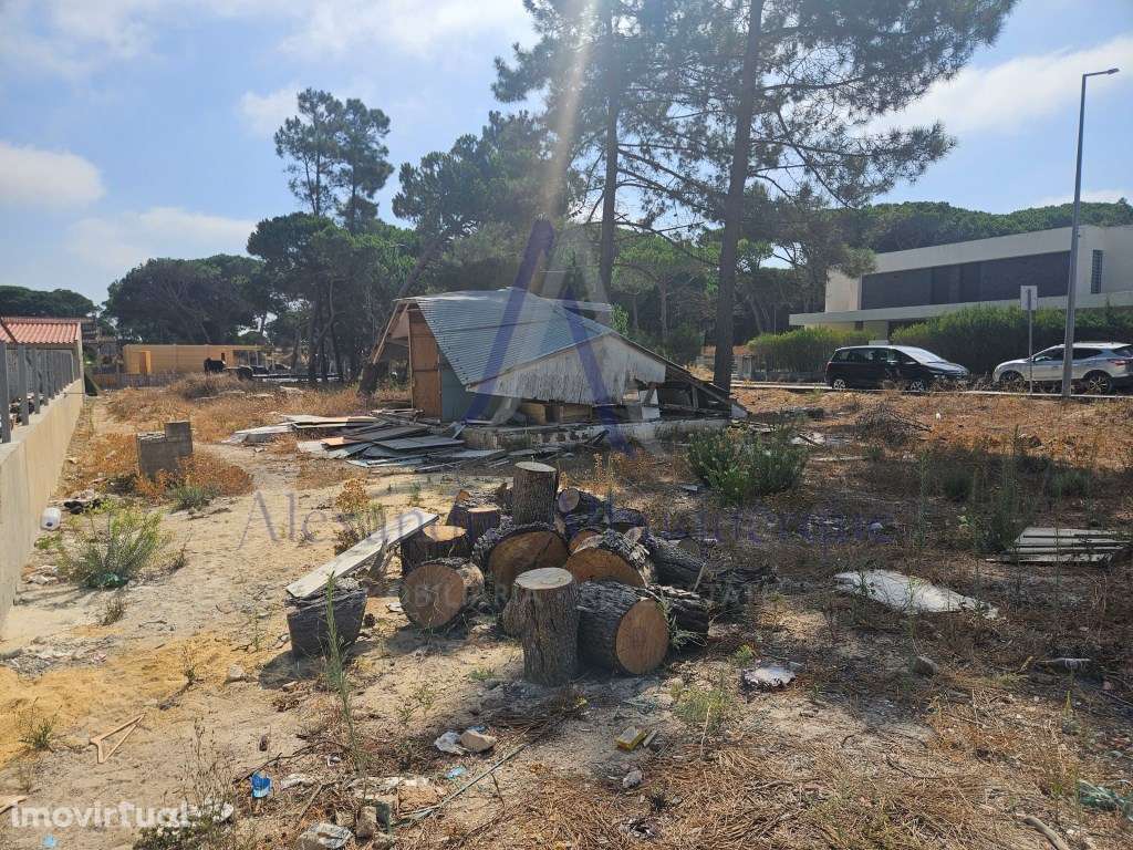 Excelente terreno para construção de moradia isolada em Lagoa de Al... - Grande imagem: 5/7