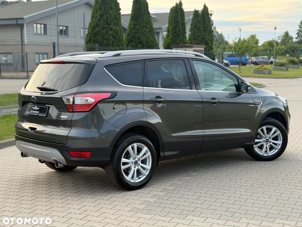 Ford Kuga 1.5 EcoBoost 2x4 Trend - 2