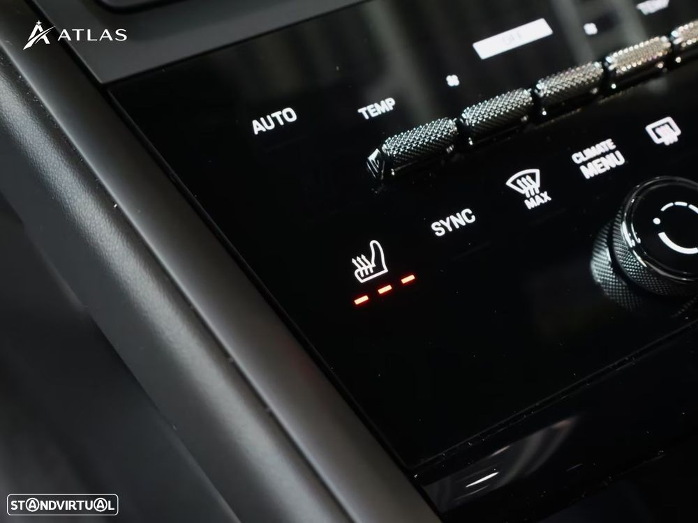 Porsche Macan Electric 4 - 26