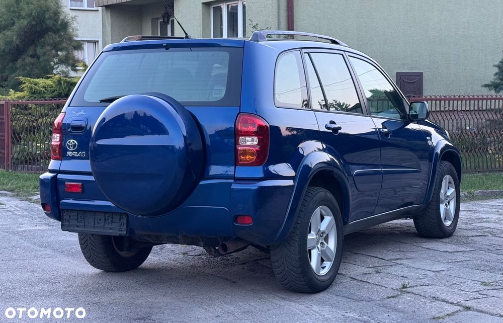Toyota RAV4 - 5
