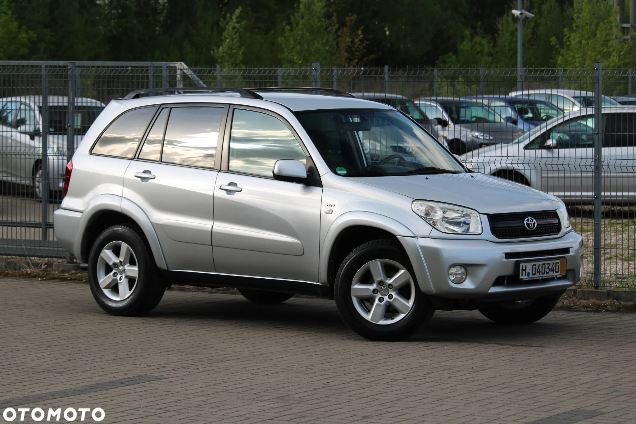 Toyota RAV4 - 7