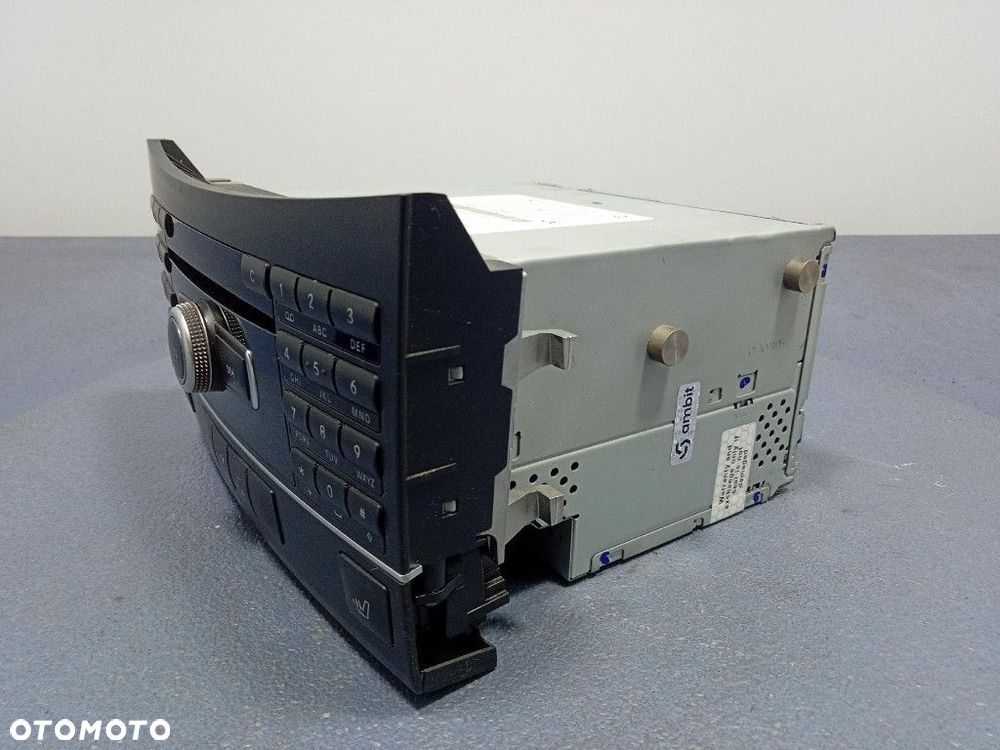 MERCEDES E KLASA W212 RADIO CD FABRYCZNE OEM A2129060201 - 2