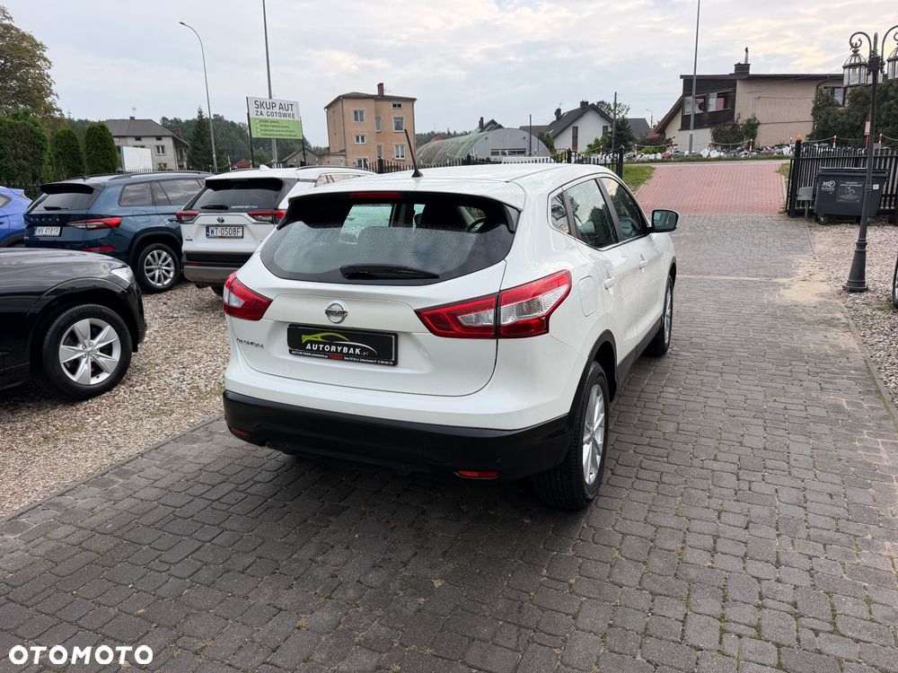 Nissan Qashqai 1.2 DIG-T N-Connecta EU6 - 38