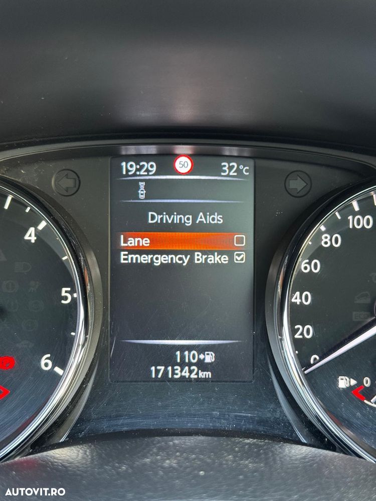 Nissan Qashqai 1.6 DCI N-Connecta - 14