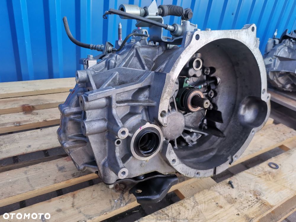 MITSUBISHI OUTLANDER III 2.2 60TYS 2X4 SKRZYNIA BIEGOW 0A0J-J F6MBA - 3