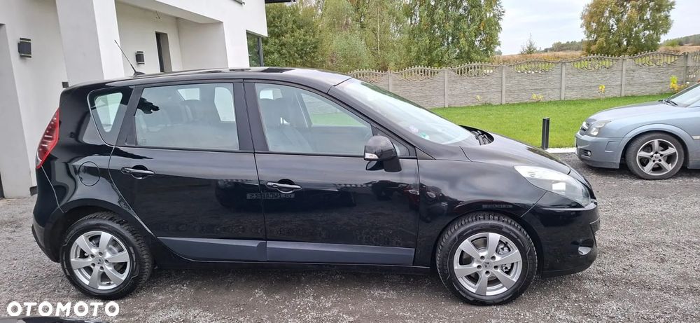 Renault Scenic 1.6 16V 110 Authentique - 15