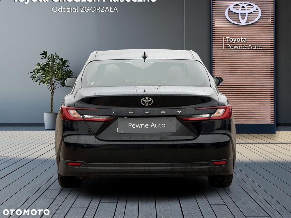 Toyota Camry 2025 photo 4