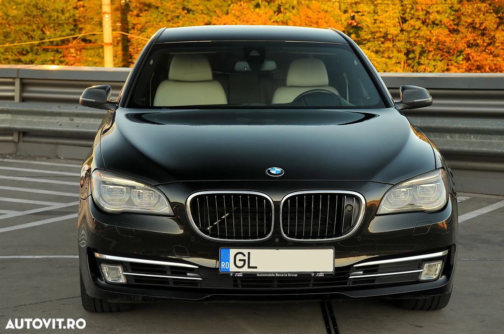 BMW Seria 7 740d xDrive - 9