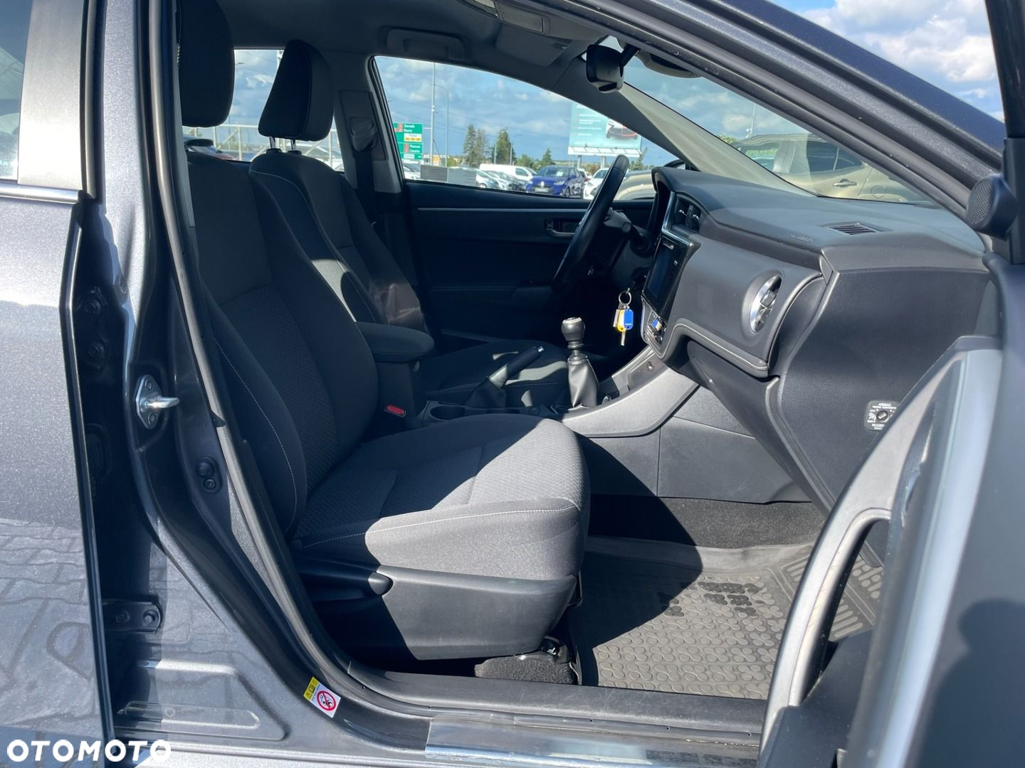 Toyota Corolla - 18