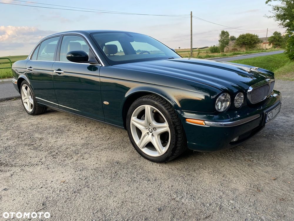 Jaguar XJ - 6
