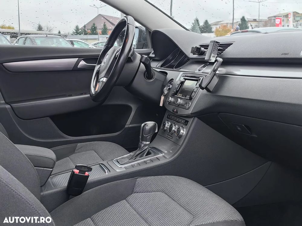 Volkswagen Passat 2.0 TDI DSG BlueMotion Technology Comfortline - 6