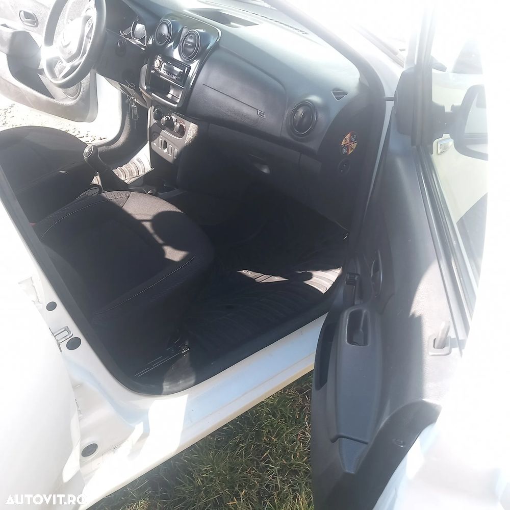 Dacia Logan - 6