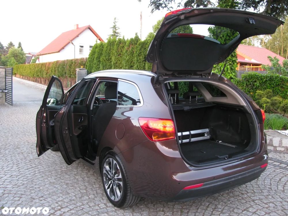 Kia Ceed 1.6 GDI DCT Platinum Edition - 12