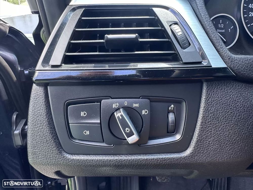 BMW 320 d Luxury Line - 24