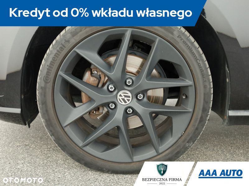 Volkswagen Golf - 13