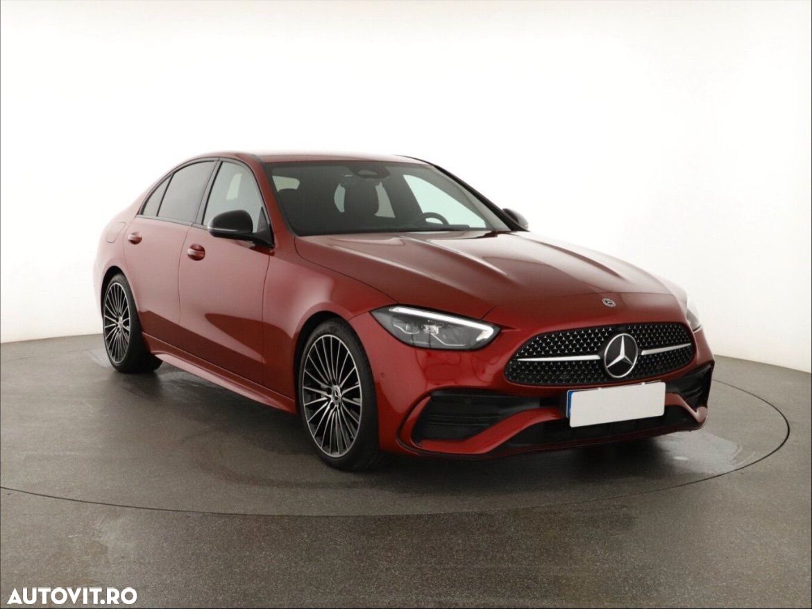 Mercedes-Benz C 300 4Matic T 9G-TRONIC - 1