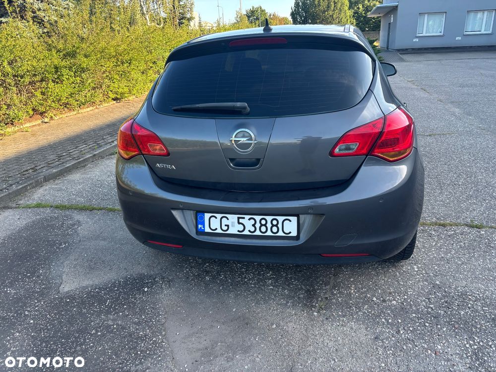 Opel Astra 1.6 Cosmo - 4