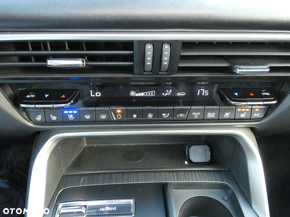 Mazda CX-80 - 8