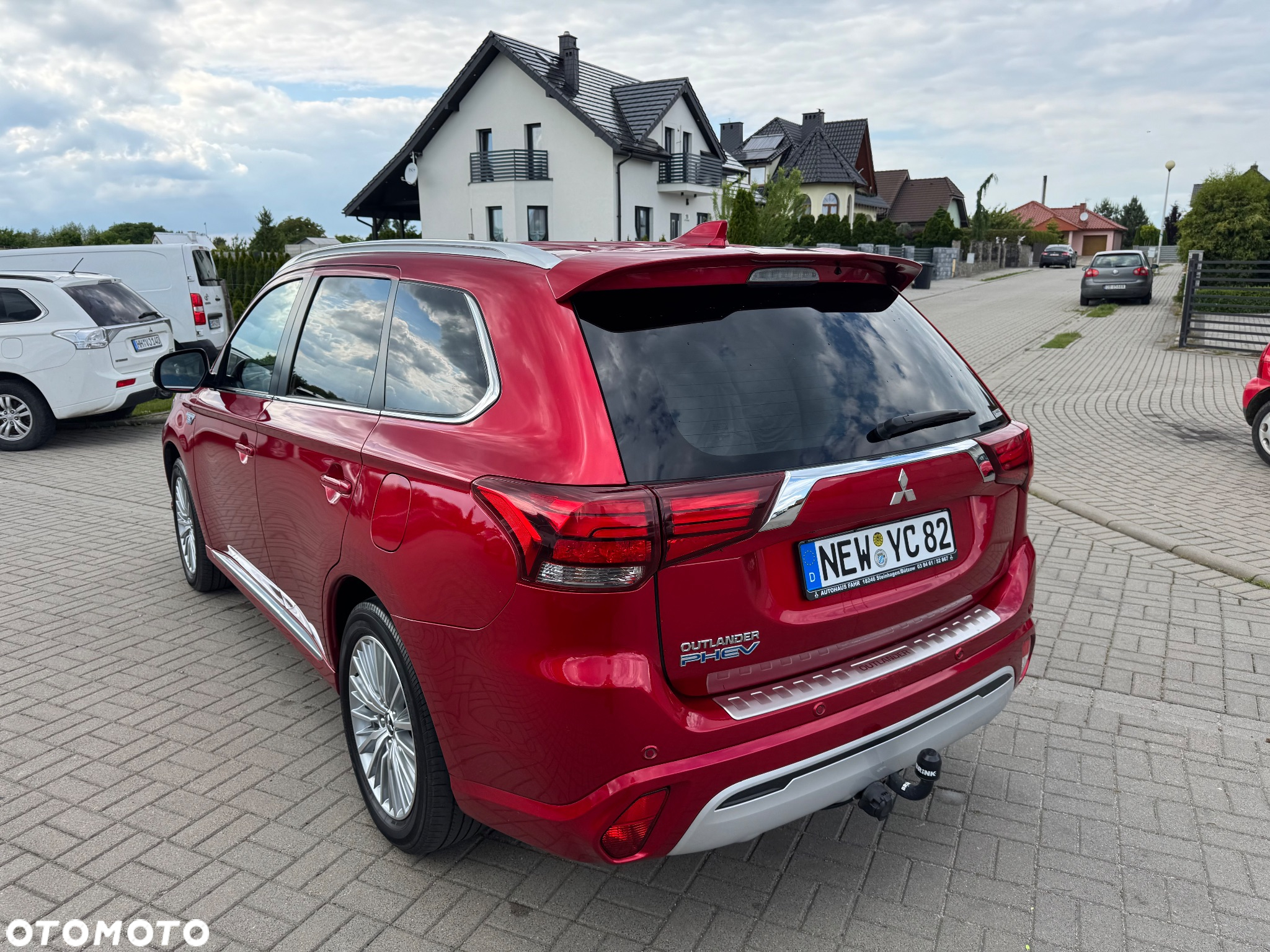 Mitsubishi Outlander 2.4 4WD Plug-In Hybrid Diamant+ - 12