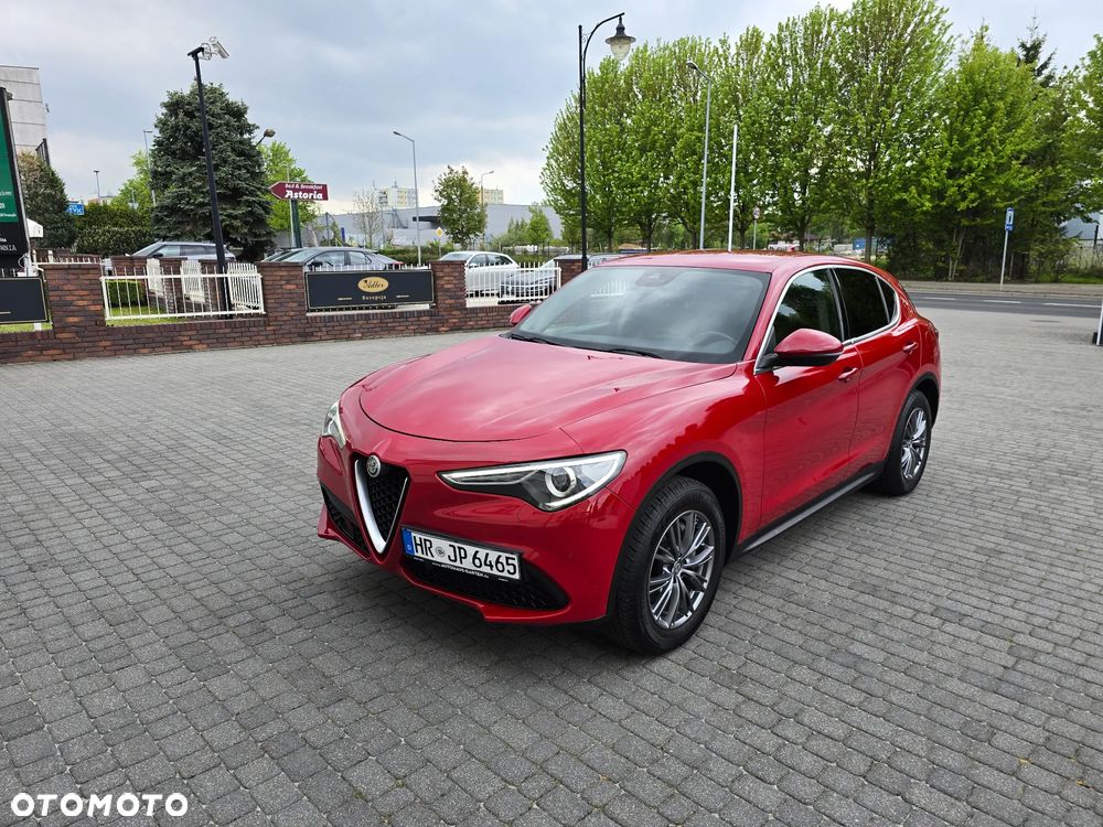 Alfa Romeo Stelvio 2.2 16V AT8 Q4 Lusso - 2