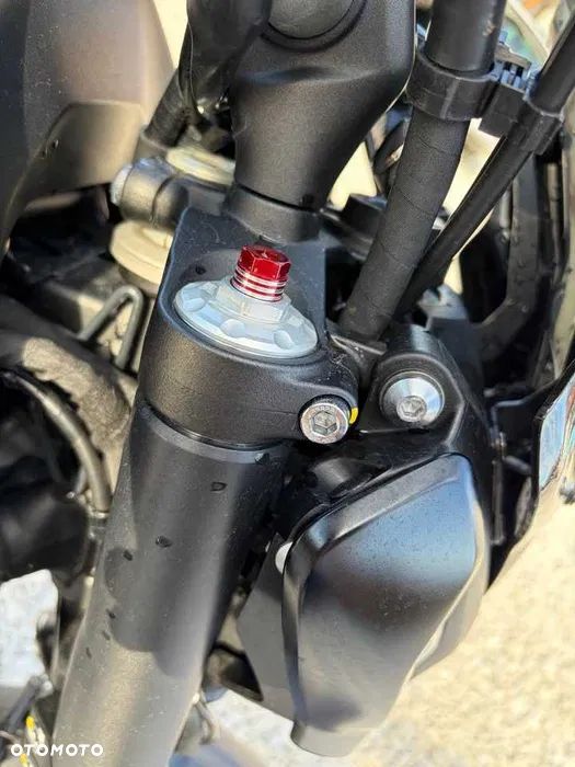 Yamaha MT - 6