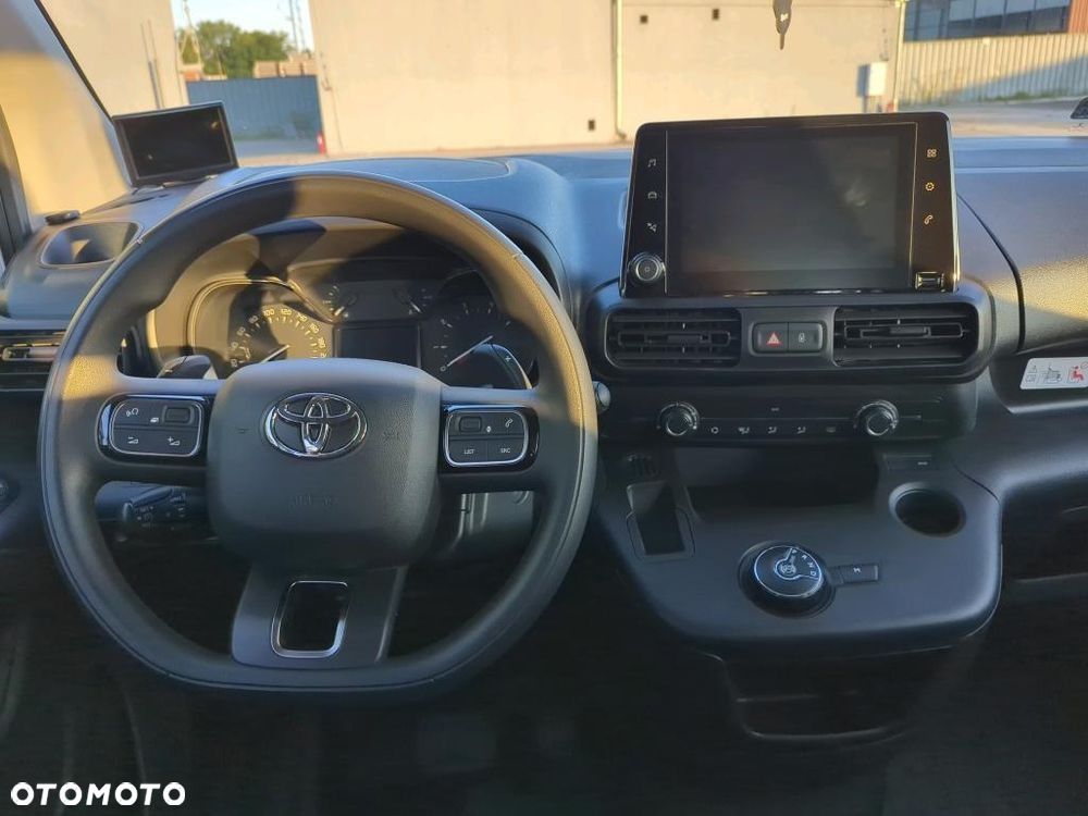 Toyota Proace City 1.2 D-4T Long 2,3t Active (bryg.) - 10