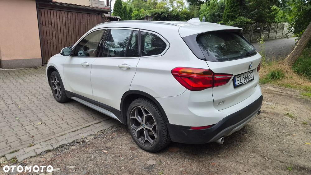 BMW X1 xDrive18d - 3