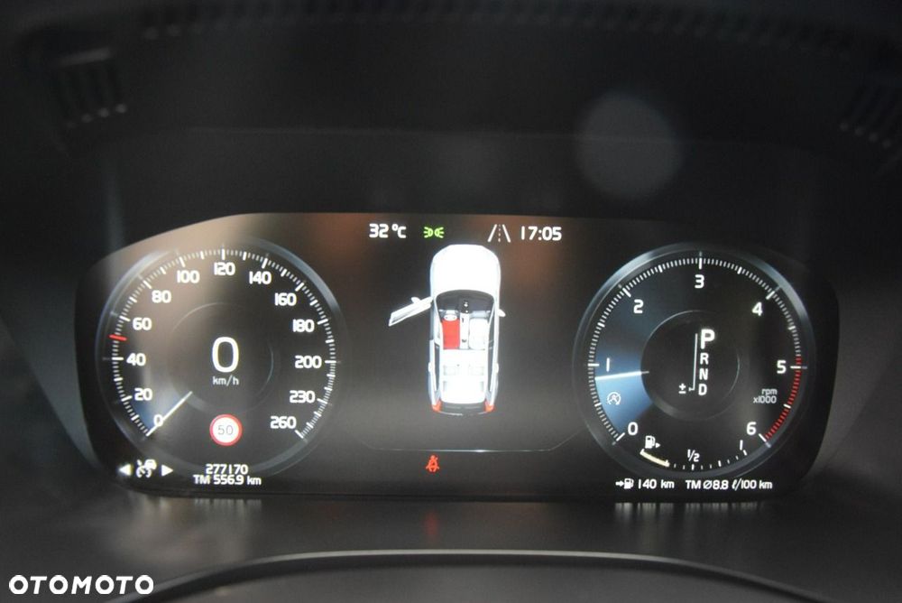 Volvo XC 60 D5 AWD Momentum - 27