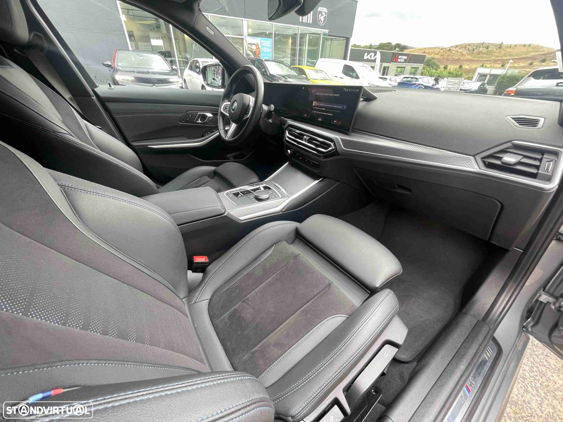 BMW 320 d Touring Pack Desportivo M Auto - 8