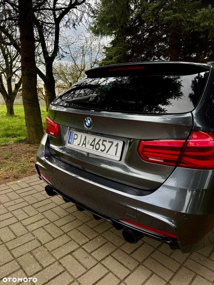 BMW Seria 3 340i xDrive M Sport Shadow - 11
