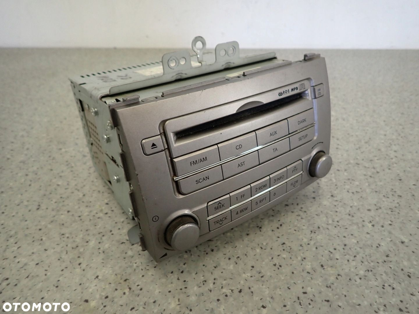 HYUNDAI i20 08-12 RADIO CD - 3