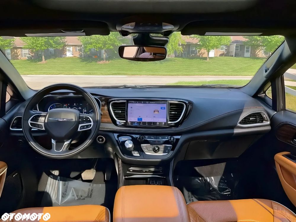 Chrysler Pacifica - 7