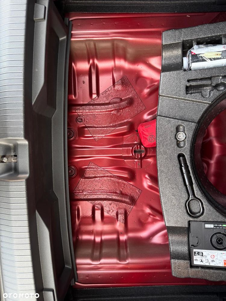 Volkswagen T-Roc 1.5 TSI OPF DSG R-Line - 17