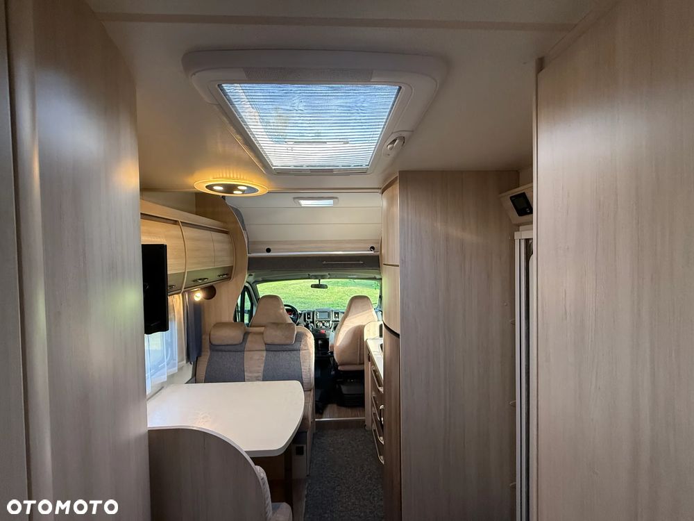 Hobby Kamper,camper I właściciel garażowany 6-osób - 16