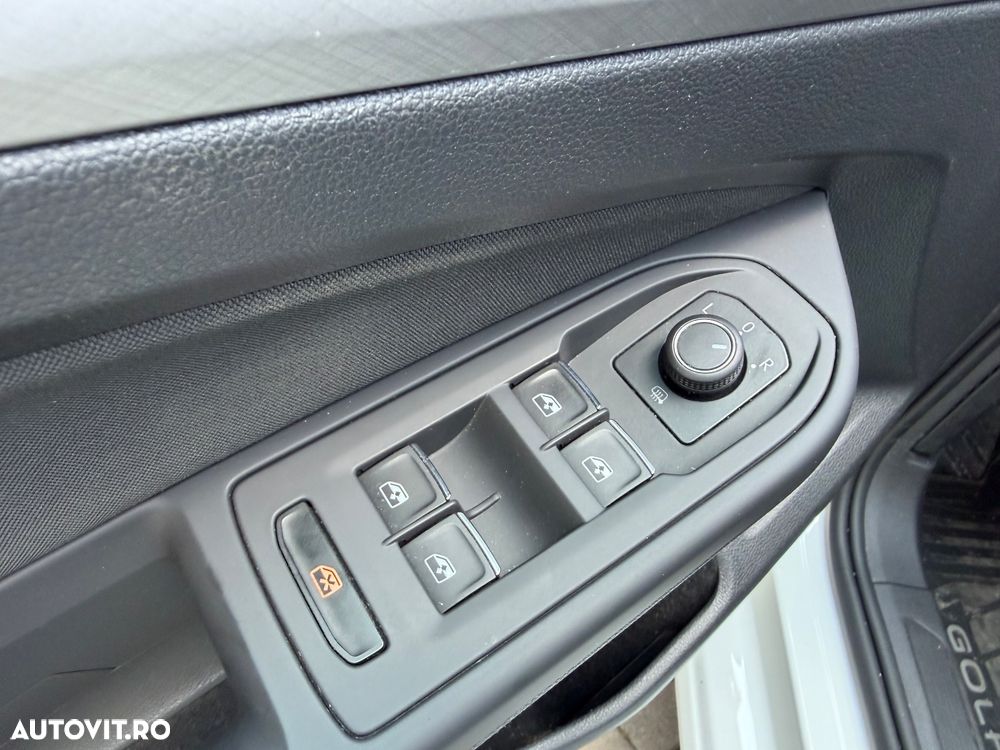 VOLKSWAGEN Golf 2021 — imagine 21